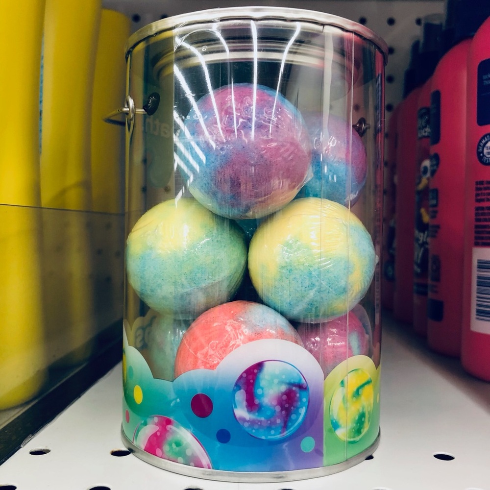 🎈$6🎈NEW CRAYOLA Bath Bombs Color Your Bath Scented Multicolor UNISEX - Picture 4 of 11
